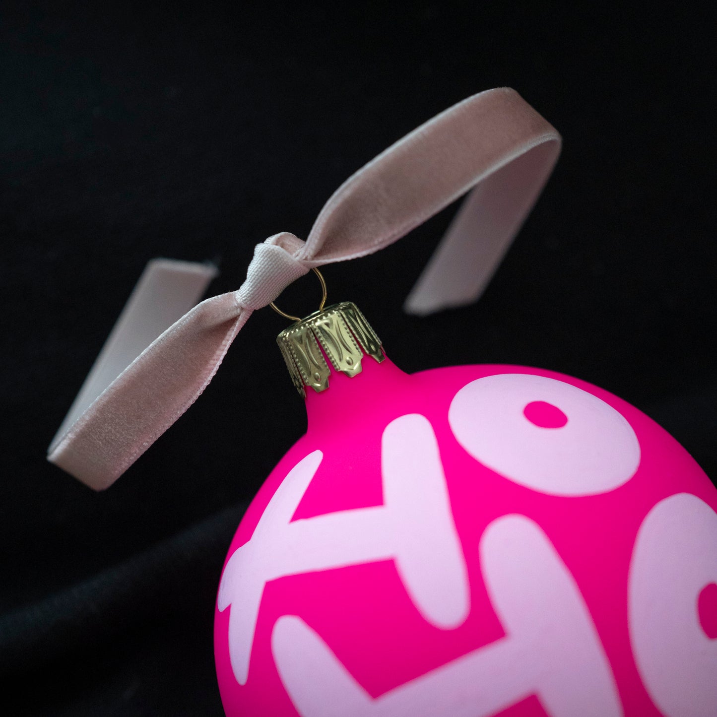 Weihnachtskugel "Ho Ho Ho" - neonpink